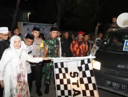 Kapolres Sidrap dan Bupati Kompak Lepas Peserta Takbir Keliling Idul Fitri 1446 H