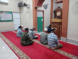 Perkuat Silaturahmi Babinsa Jajaran Kodim 1420/Sidrap Laksanakan Safari Subuh dan Komsos