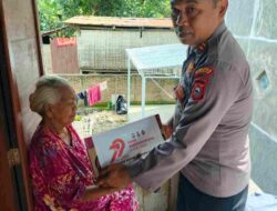 Peduli dan Berbagi, Polres Sidrap Tebar Bantuan Sembako Sambut Hari Bhayangkara Ke-79