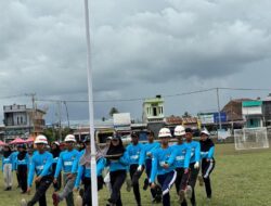 Tingkatkan Semangat Nasionalisme, Personel Koramil 05/Dua Pitue Latih Paskibra HUT RI ke-80