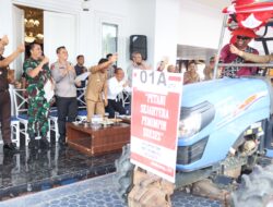 Kapolres Sidrap Turunkan Personil Pengamanan Sukseskan Karnaval Brigade Pangan Alsintan Sidrap 2025