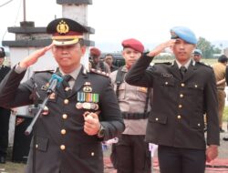 Kenang Jasa Pahlawan, Kapolres Sidrap Pimpin Upacara Tabur Bunga di TMP Mario