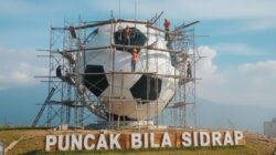 Puncak Bila Sidrap Hadirkan Bola Raksasa Ikon Baru yang Bikin Pangling