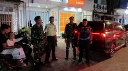 Jaga Kondisi Kamtibmas Pasca Lebaran, Babinsa Koramil 06 Panca Rijang dan Dishub Gelar Patroli Siskamling