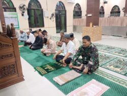 Pererat Silaturahmi, Babinsa Kodim 1420/Sidrap Laksanakan Safari Shalat Subuh Berjamaah di Wilayah Binaan